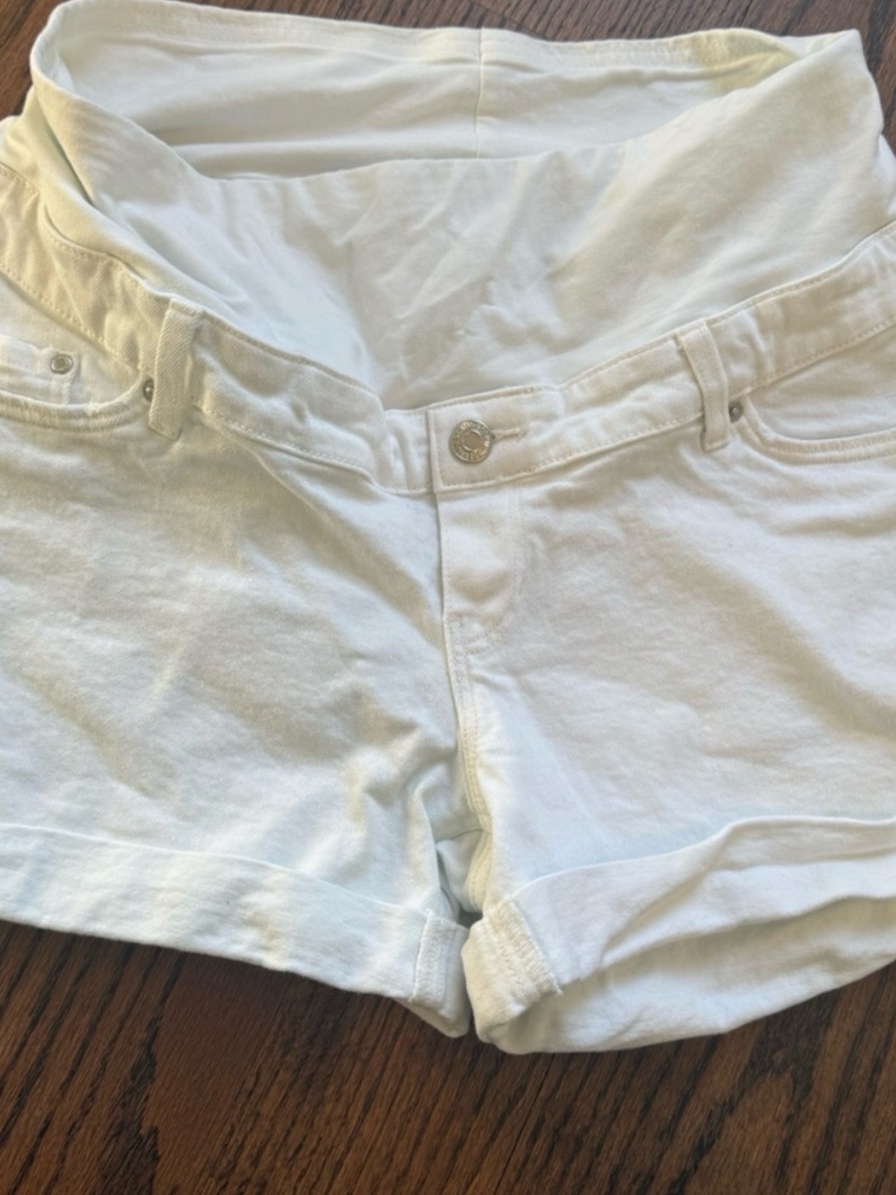 H&M White Maternity Shorts